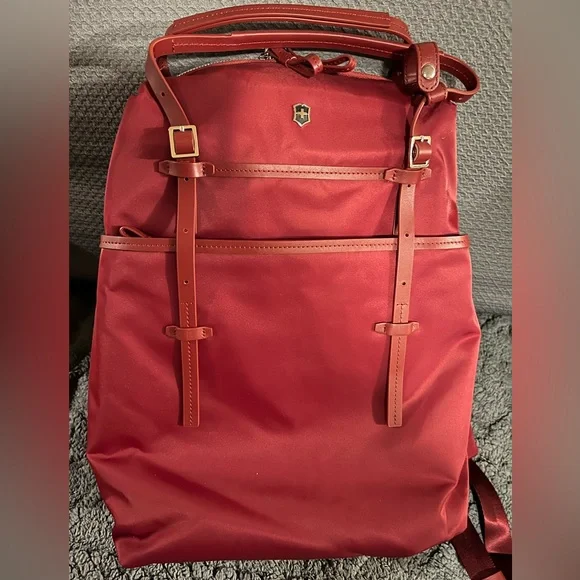 Victorinox | Bags | Victorinox Backpack Laptop Case 4x4x16  display picture 2
